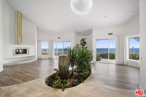 32215 Pacific Coast Hwy, Malibu, CA 90265