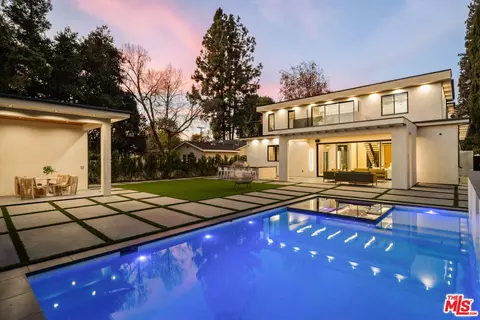 12952 Huston St, Sherman Oaks, CA 91423