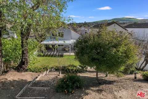 Exterior - 15 Oak Cliff Dr, Phillips Ranch, CA 91766 photo 5 of 12