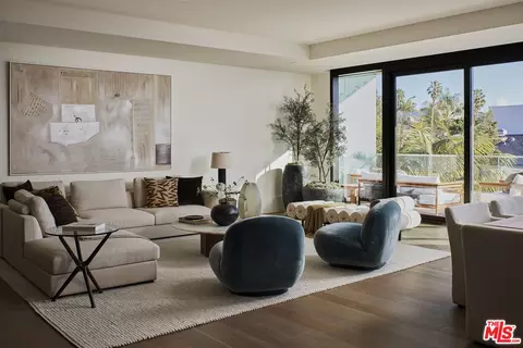 8420 W Sunset Blvd #505, West Hollywood, CA 90069