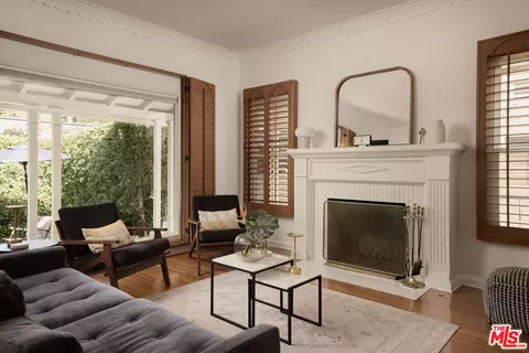 9012 Elevado St, West Hollywood, CA 90069