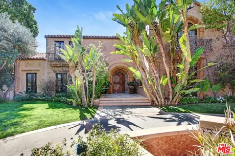725 N Foothill Rd, Beverly Hills, CA 90210