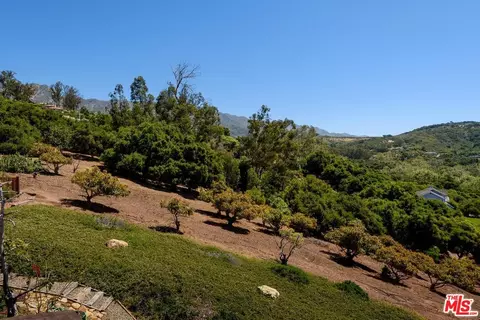 Exterior - 450 Lambert Rd, Carpinteria, CA 93013 photo 5 of 5