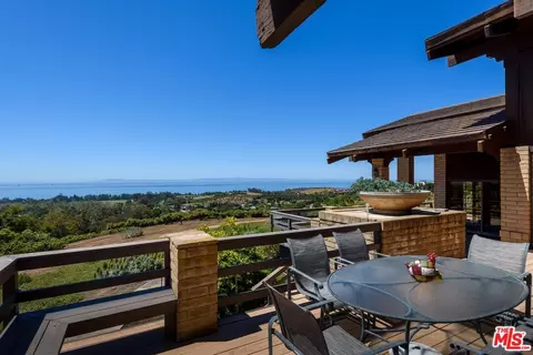 Exterior - 450 Lambert Rd, Carpinteria, CA 93013 photo 4 of 5