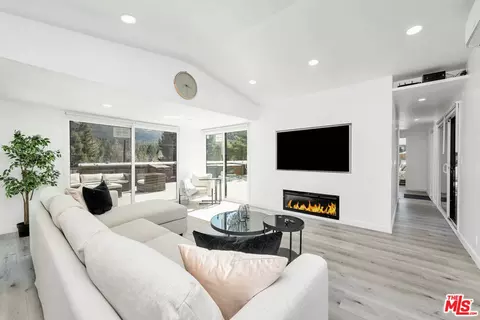 2800 Yukon Way, Pine Mountain Club, CA 93222
