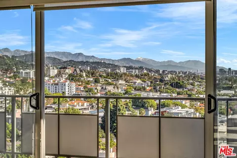 1155 N La Cienega Blvd #1106, West Hollywood, CA 90069