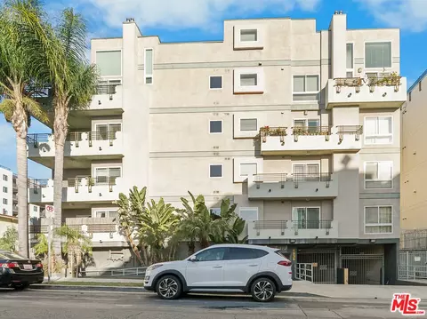 1036 S Serrano Ave #401, Los Angeles, CA 90006