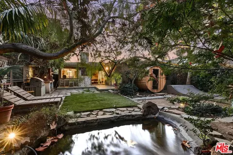 1428 Glenavon Ave, Venice, CA 90291