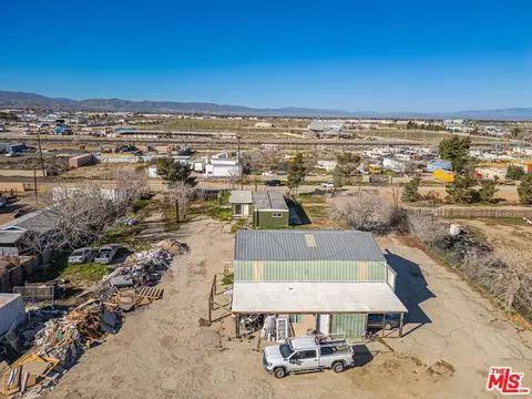 View/Area - 42450 2nd St, Lancaster, CA 93535 photo 4 of 4