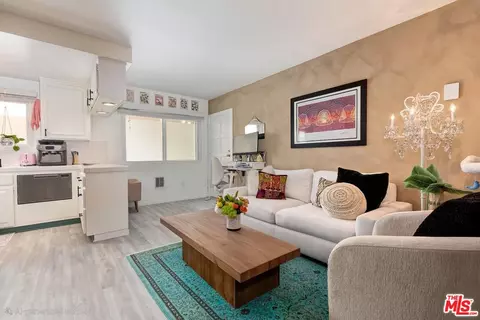 8155 Manitoba St #12, Playa Del Rey, CA 90293