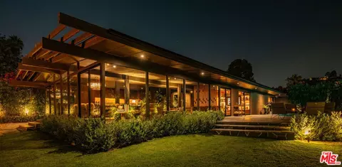 2505 Carman Crest Dr, Los Angeles, CA 90068