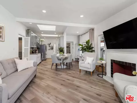 8823 Betty Way, West Hollywood, CA 90069