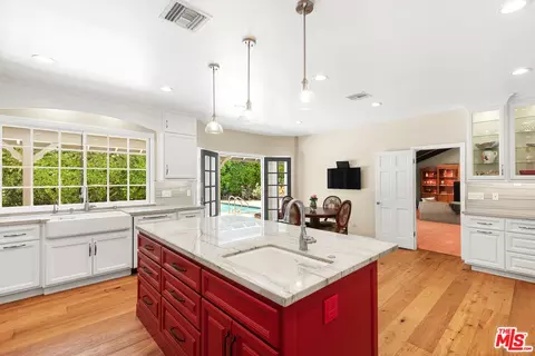 Kitchen - 17341 Cumpston St, Encino, CA 91316 photo 4 of 5