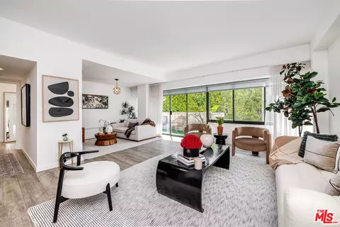 7135 Hollywood Blvd #305, Los Angeles, CA 90046