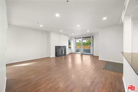 9836 Vidor Dr #1B, Los Angeles, CA 90035