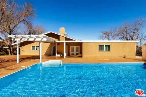 56839 Bonanza Dr, Yucca Valley, CA 92284