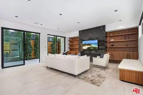 212 Bay St #102, Santa Monica, CA 90405