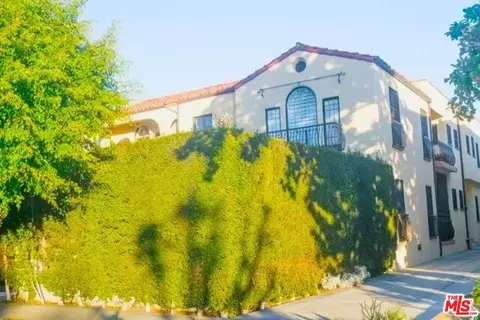 942 S Mansfield Ave, Los Angeles, CA 90036
