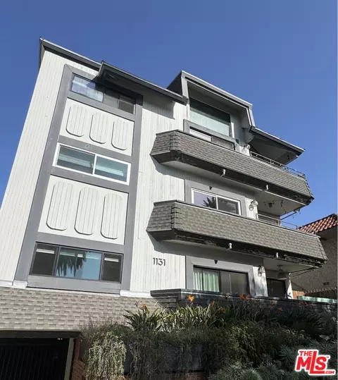 1131 12th St #104, Santa Monica, CA 90403