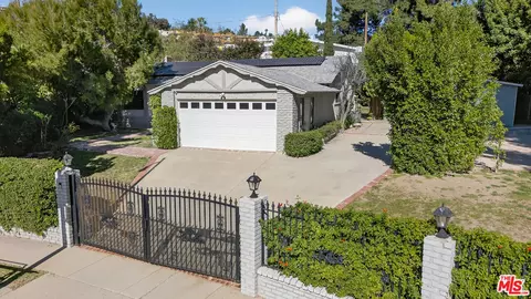 15541 Harvest St, Granada Hills, CA 91344