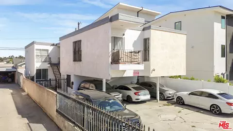 5447 Blackwelder St, Los Angeles, CA 90016