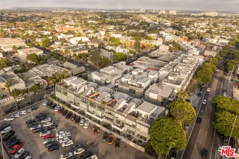 View/Area - 615 Hampton Dr #A102, Venice, CA 90291 photo 1 of 1