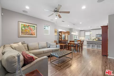 14847 W Maple Ter, Panorama City, CA 91402