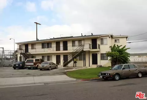 2211 S Genesee Ave, Los Angeles, CA 90016