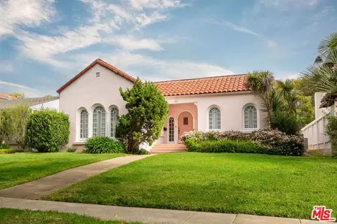 243 Euclid St, Santa Monica, CA 90402