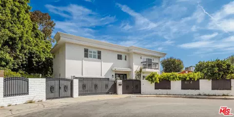 2744 S Bentley Ave, Los Angeles, CA 90064