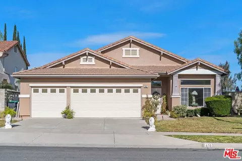 435 Rembrandt Dr, Corona, CA 92882