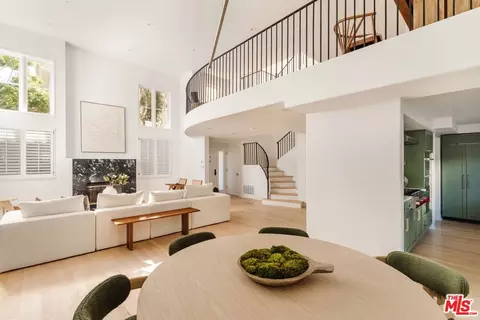 812 Euclid St #A, Santa Monica, CA 90403
