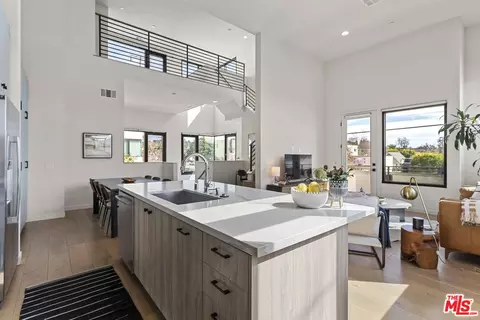 4511 Eagle Rock Blvd, Los Angeles, CA 90041