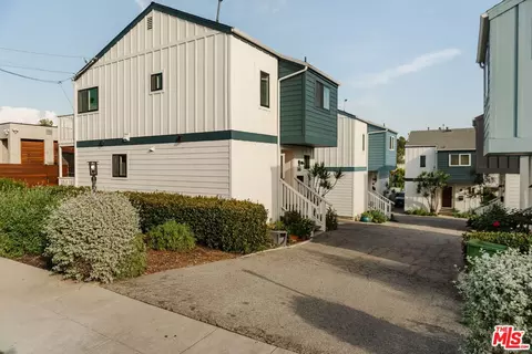 746 N Dillon St, Los Angeles, CA 90026