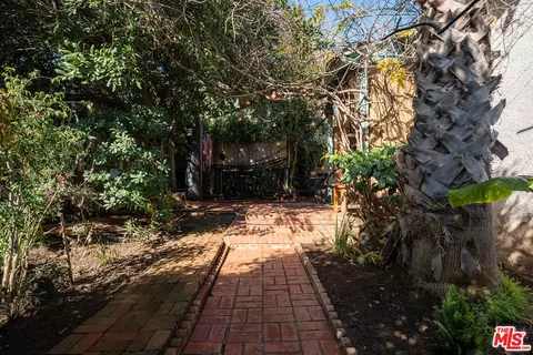2431 20th St, Santa Monica, CA 90405