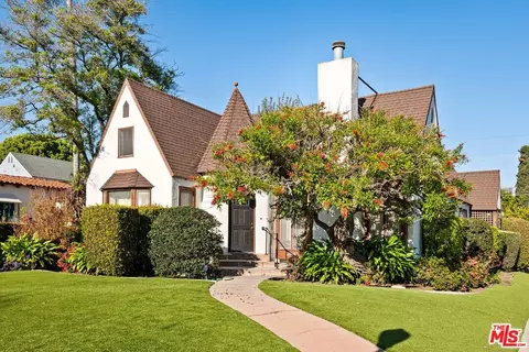 2054 Manning Ave, Los Angeles, CA 90025