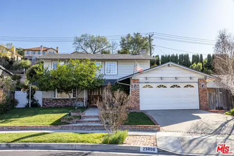 23806 Daisetta Dr, Newhall, CA 91321