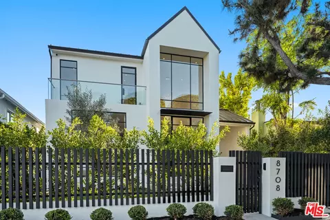 8708 Dorrington Ave, West Hollywood, CA 90048