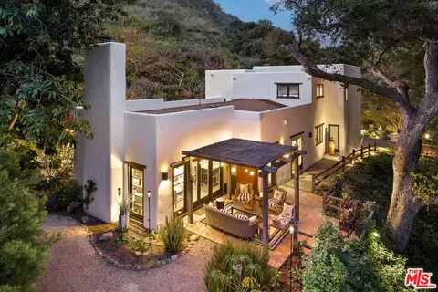 1435 Sycamore Canyon Rd, Santa Barbara, CA 93108