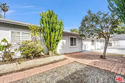 4669 W Olympic Blvd, Los Angeles, CA 90019