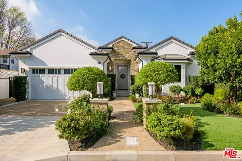 4715 Bellflower Ave, Toluca Lake, CA 91602