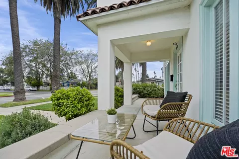 2043 W 41st Dr, Los Angeles, CA 90062