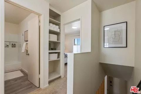 Entry Way - 728 Ohio Ave, Long Beach, CA 90804 photo 2 of 3