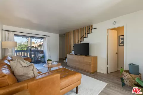 Living - 728 Ohio Ave, Long Beach, CA 90804 photo 3 of 3