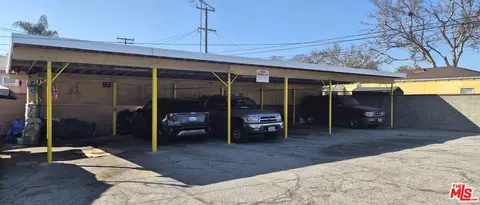Exterior - 7025 Vinevale Ave, Bell, CA 90201 photo 3 of 5