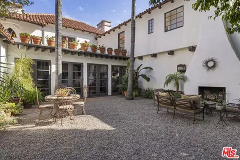 2801 Belden Dr, Los Angeles, CA 90068