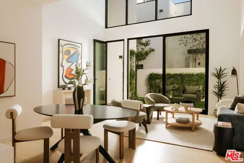 2919 Waverly Dr #103, Los Angeles, CA 90039