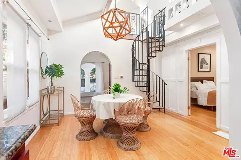 1147 Wilcox Pl, Los Angeles, CA 90038