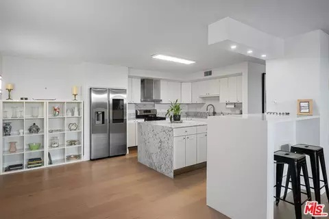 9950 Durant Dr #504, Beverly Hills, CA 90212