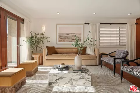 907 12th St #4, Santa Monica, CA 90403